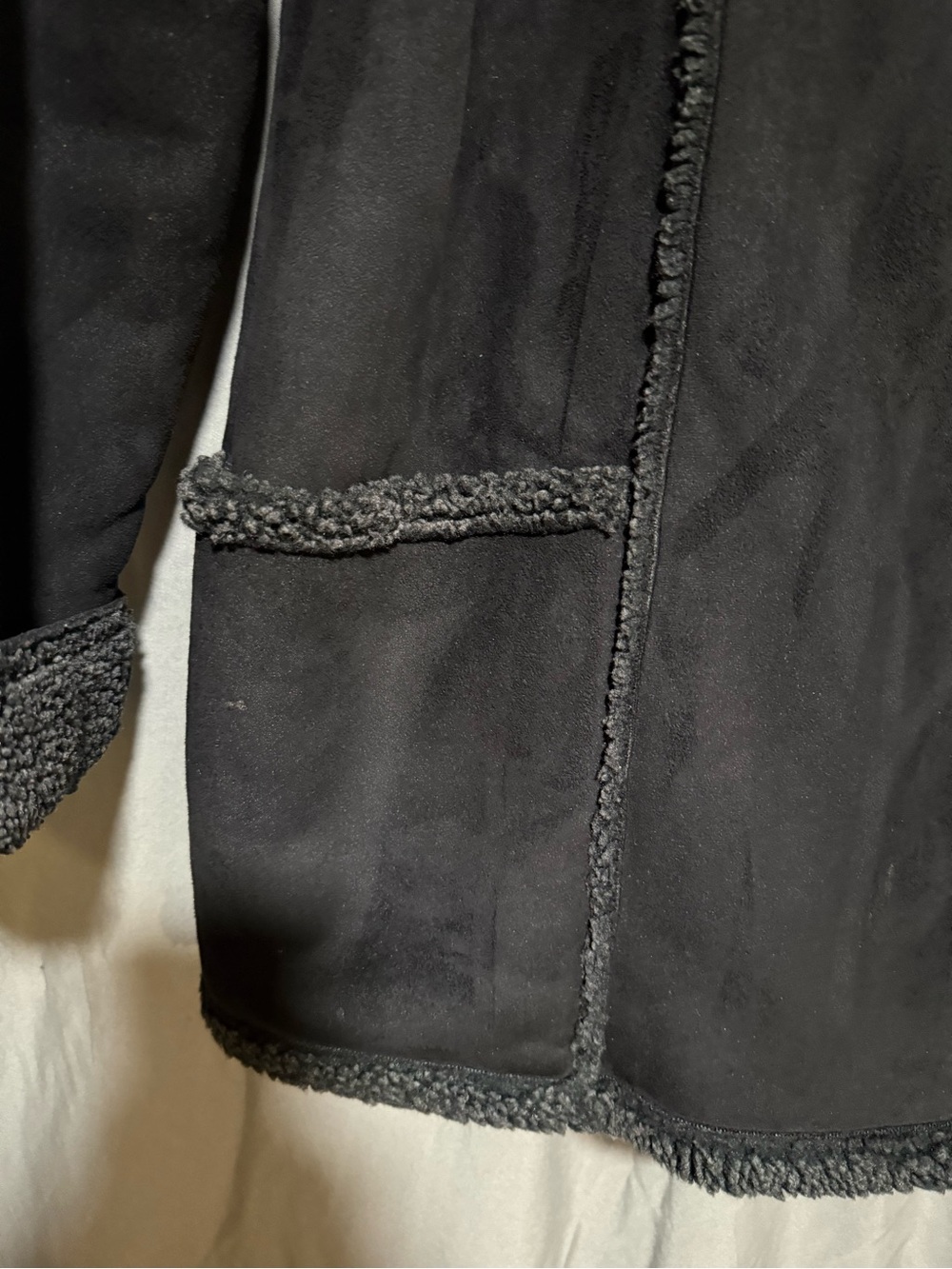 Women’s L.L.Bean Black Faux-Shearling Trim Coat - Picture 3 of 6